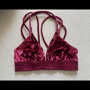 PINK V/S Velvet Strapy Bra Size XS